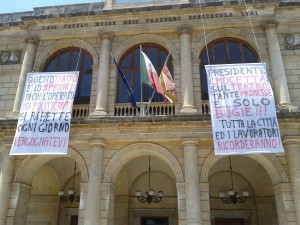 Protesta Teatro Vittorio Emanuele