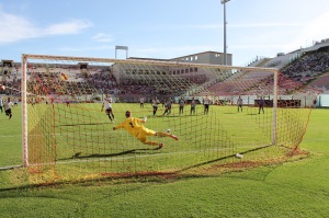 Corona segna il gol della vittoria (Foto Paolo Furrer)