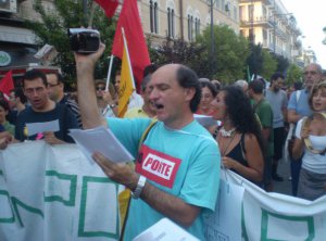 L'assessore Daniele Ialacqua durante una marcia di protesta di alcuni anni fa