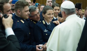 Papa francesco Polizia