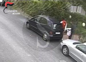 Una sequenza del momento del furto a Santa Lucia del Mela
