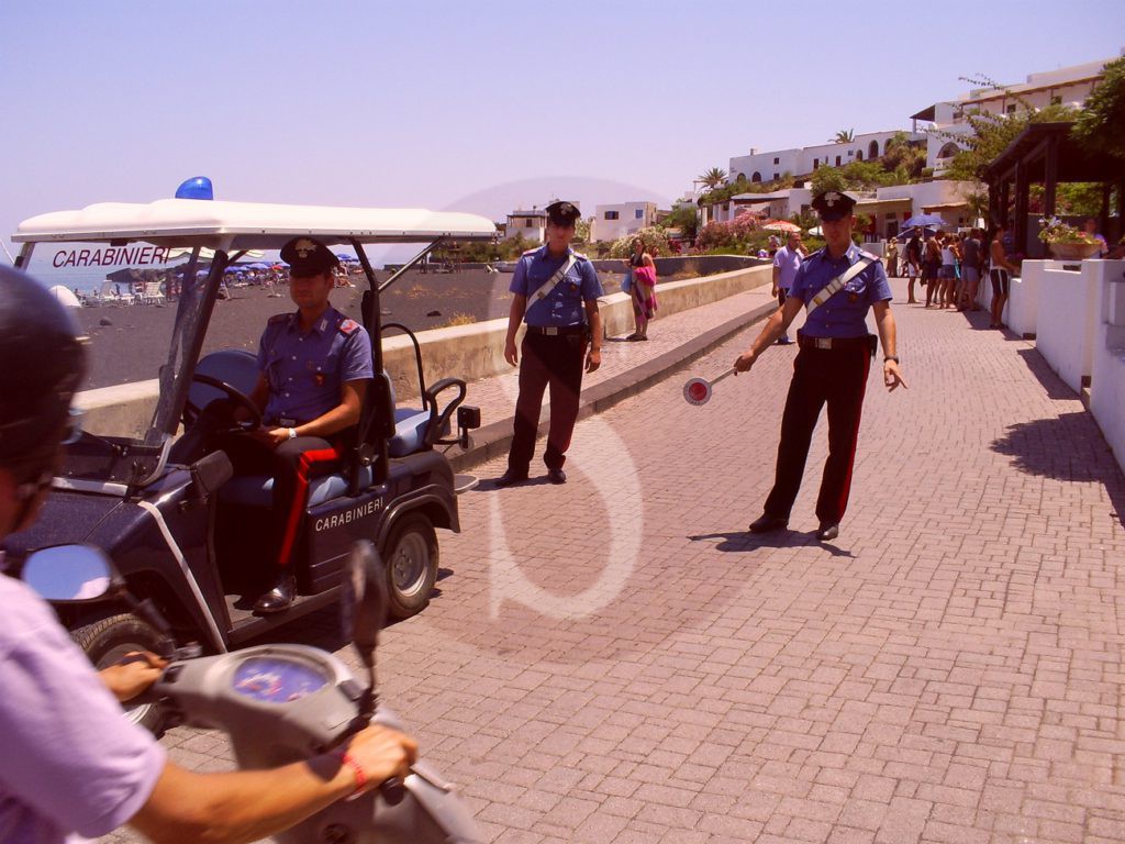 Controlli Carabinieri Isole Eolie Sicilians