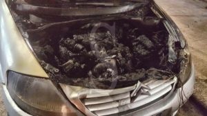 Messina auto in fiamme 1 Sicilians
