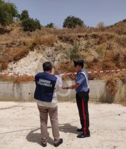 Carabinieri ambiente sequestro 2 Sicilians