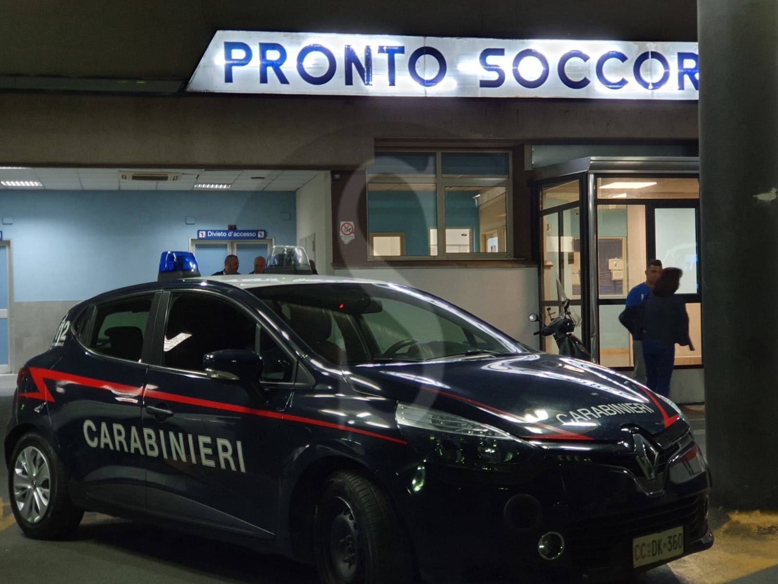Policlinico carabinieri notte Sicilians